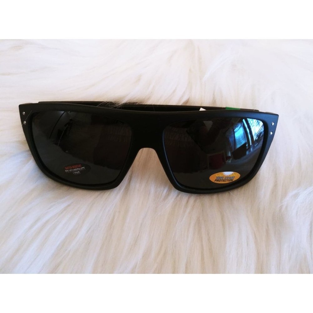 NWT PUGS Black Matte Rectangle Sunglasses - Picture 3 of 3